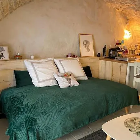 Cave De Charme 18eme Siecle * Pignan